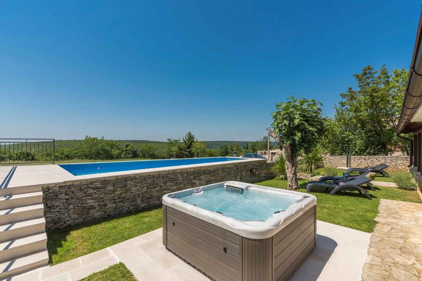 Villa met zwembad en whirlpool - BF-6NPDX - foto 17