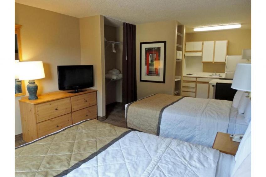 2 Full Beds | Non-Smoking, Kitchen - foto 19