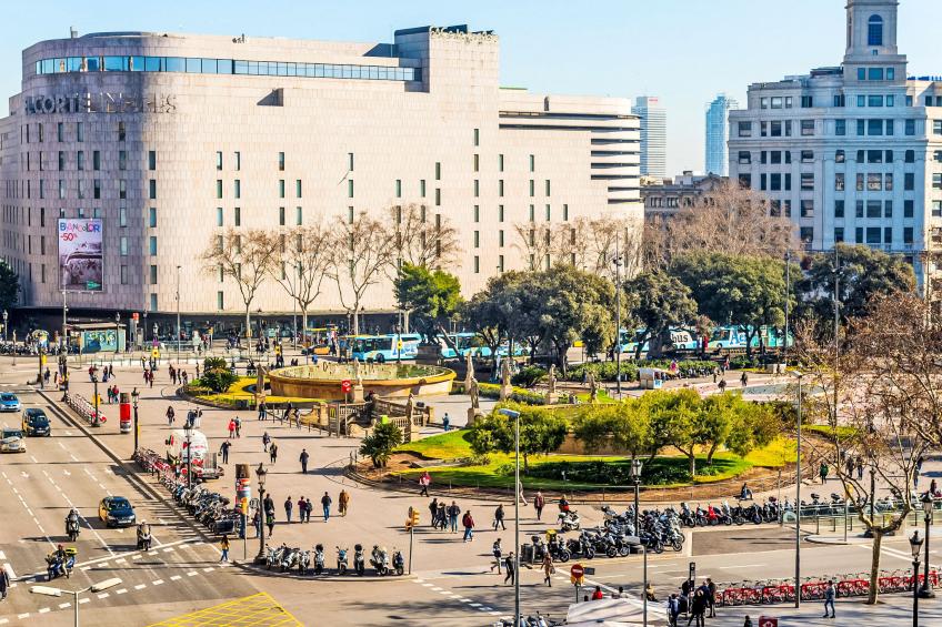 Plaça Catalunya/Rda.Universidad - foto 19
