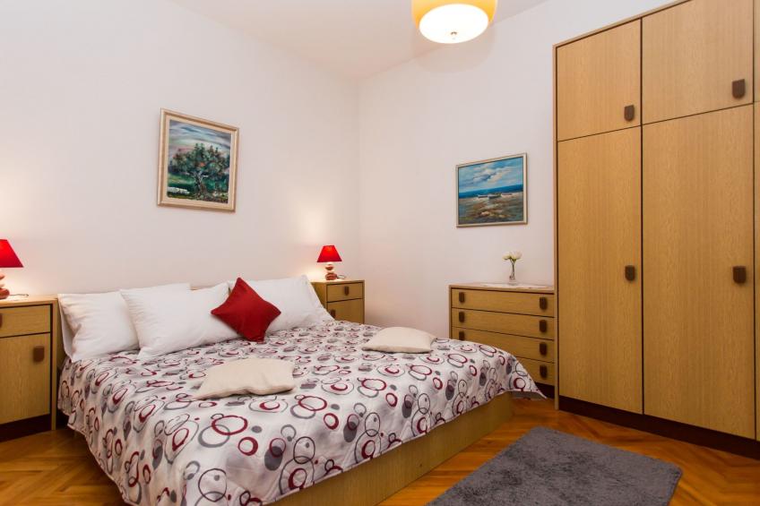 Strandnahe Ferienwohnung Jure mit großer Terrasse - foto 5