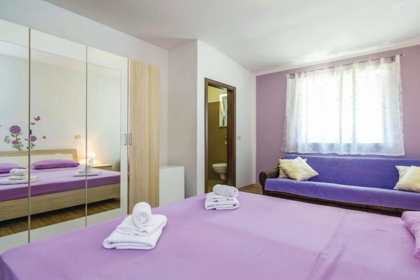 Cozy One Bedroom Apartment with Terrace - One Bedroom Apartment - foto 6