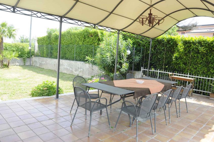 Vakantiewoning Appartement met privétuin op een gunstige locatie aan het meer - VW-2ZFCN - foto 3