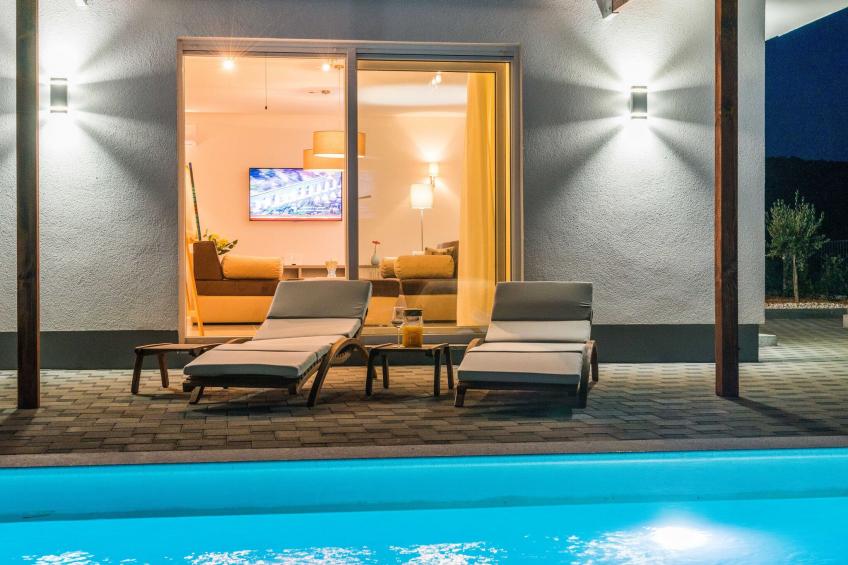 Luxury Escape with Swimming Pool & Modern Design - Deluxe Four Bedroom Villa with Sea View and Private Pool (Villa 5) - foto 70