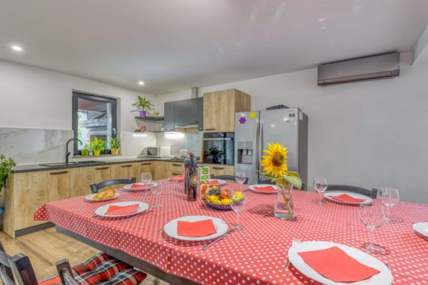 Four Bedroom Holiday House Mali Raj with Pool - foto 7