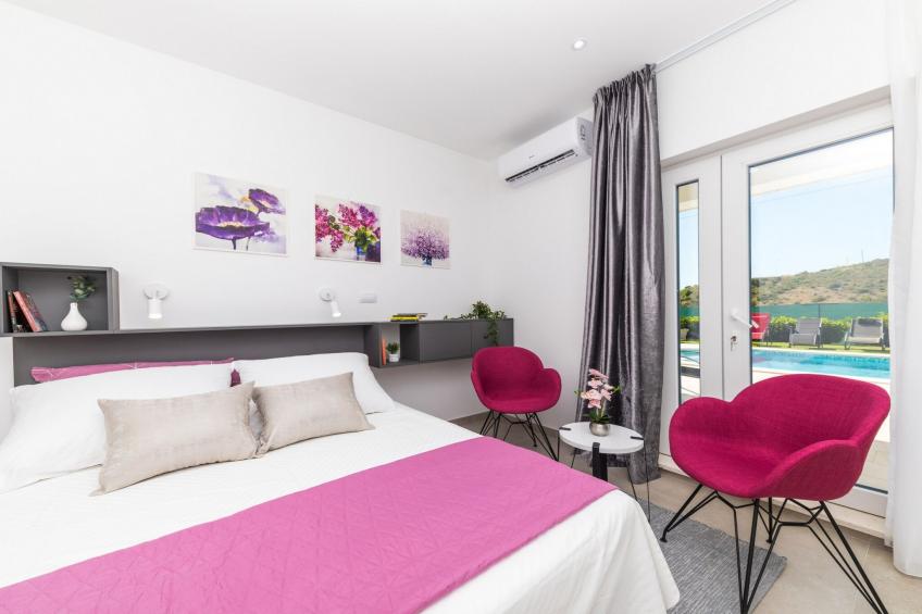 Scenic Elegant Trogir Villa with Pool - Five Bedroom Villa - foto 31