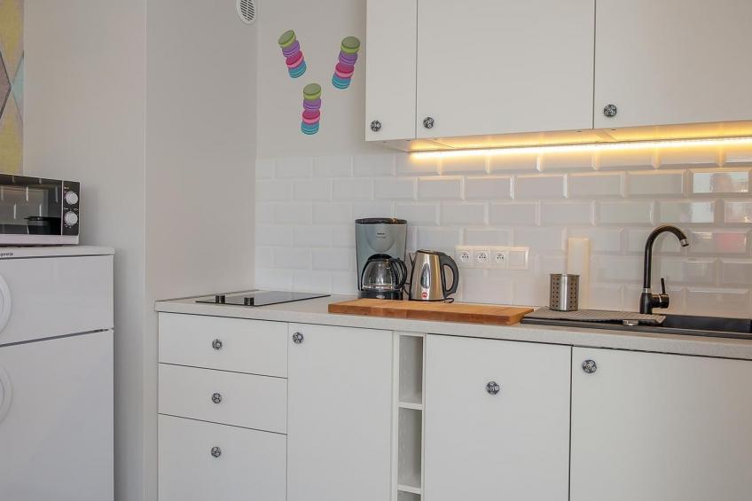 Moderne Ferienwohnung mit Balkon, nur 500 Meter von Meer und Strand entfernt - foto 5