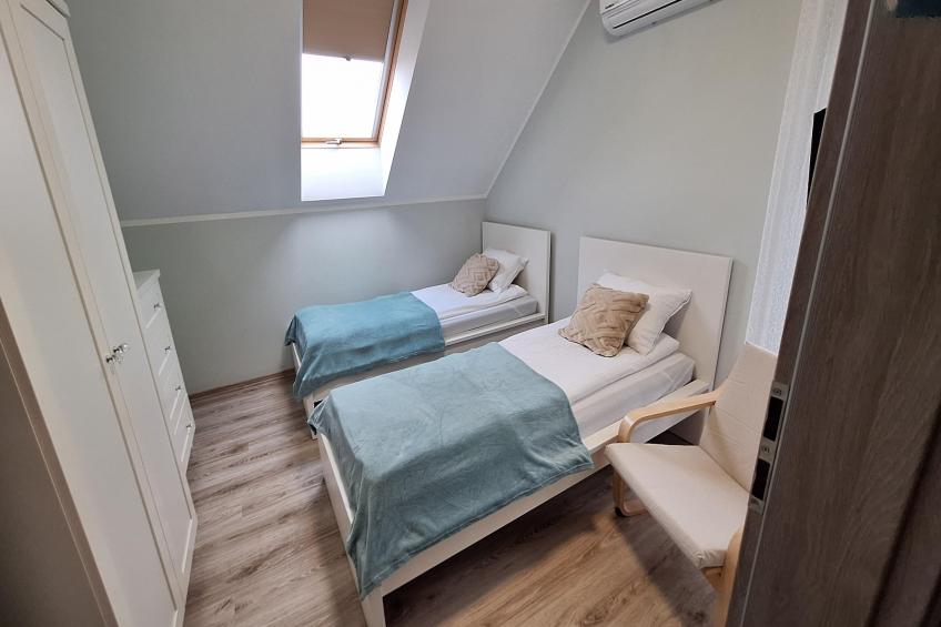 Komfortowy apartament z basenem i ogrodem dla 6 osób w Stepniczce - foto 22