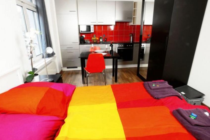 ZH Cranberry lV - Oerlikon HITrental Apartment