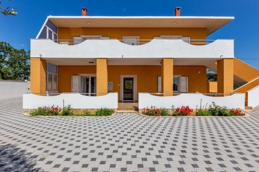 Peaceful Murvica Villa Pool, Garden, and Modern Comfort - Two Bedroom Holiday Home with Private Pool - foto 26