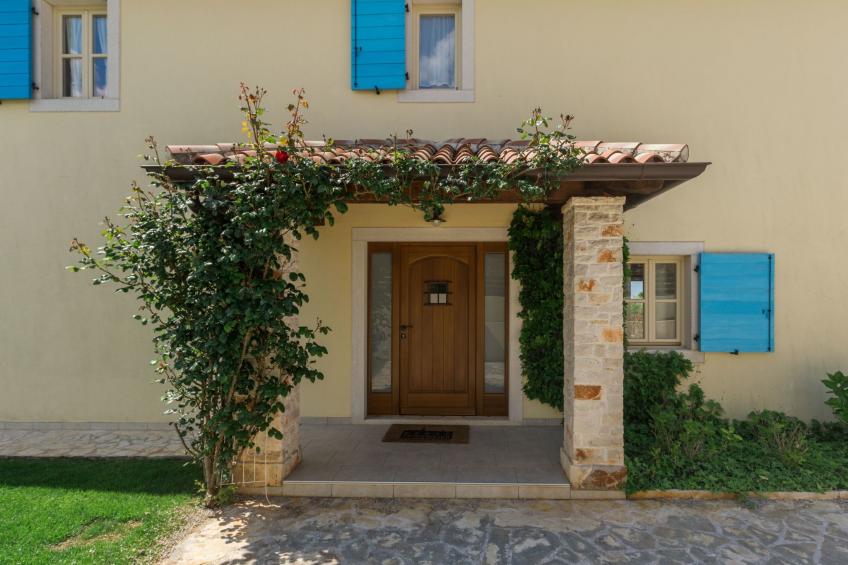 Villa mit Pool, Garten und Sommerküche - foto 50