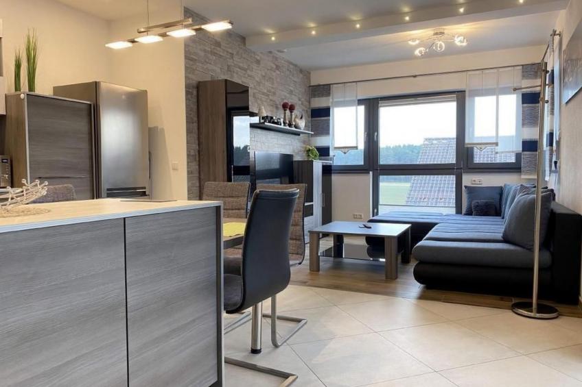 in Heselbach mit Grill, Whirlpool und Garten