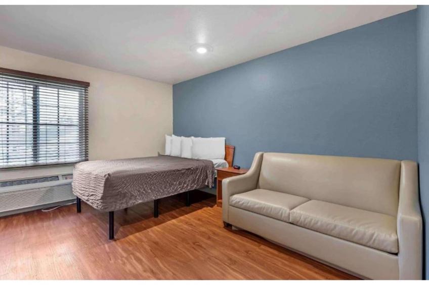 1 Full Bed | Smoking, Kitchen - foto 10