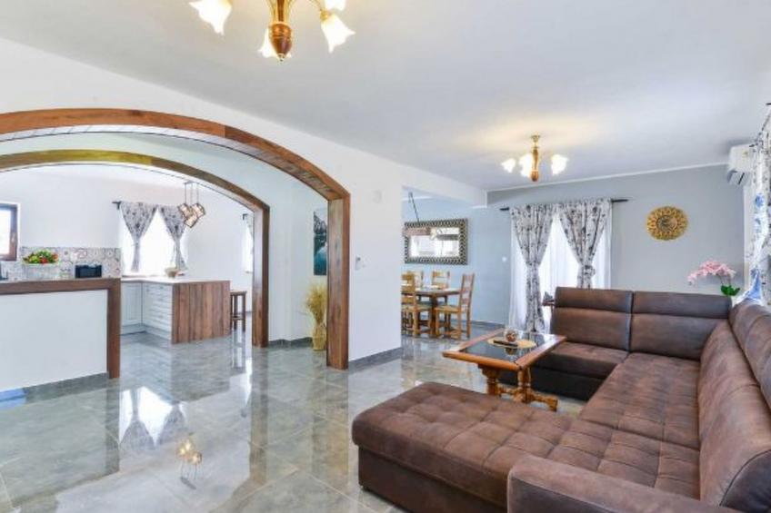 Villa Marinic with heated pool and entertainment r - foto 6