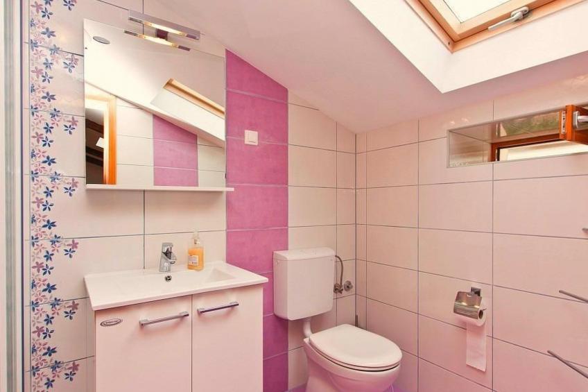 Gemütliches Ferienhaus in Peresiji mit Grill und Terrasse - foto 14