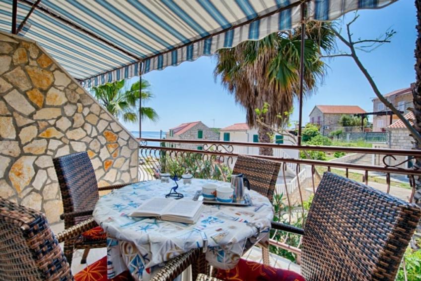 Golden Coast Apartments - A3  OneBedroom with Terrace and Seaview - foto 8