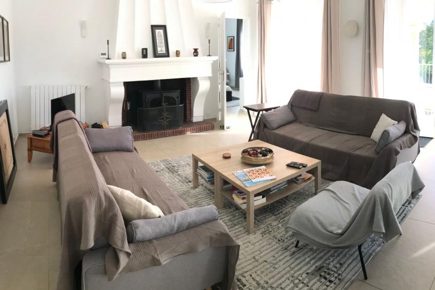 Geräumige und elegante Villa mit großem Garten, Swimmingpool und 3 Schlafzimmer - foto 11