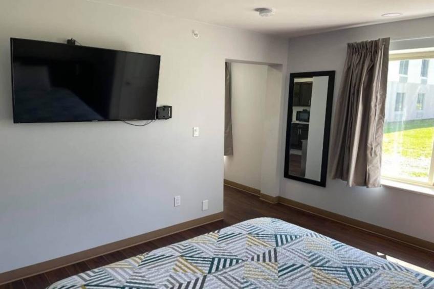 1 Queen Bed  Non-Smoking Kitchen Sofa-Bed - foto 10