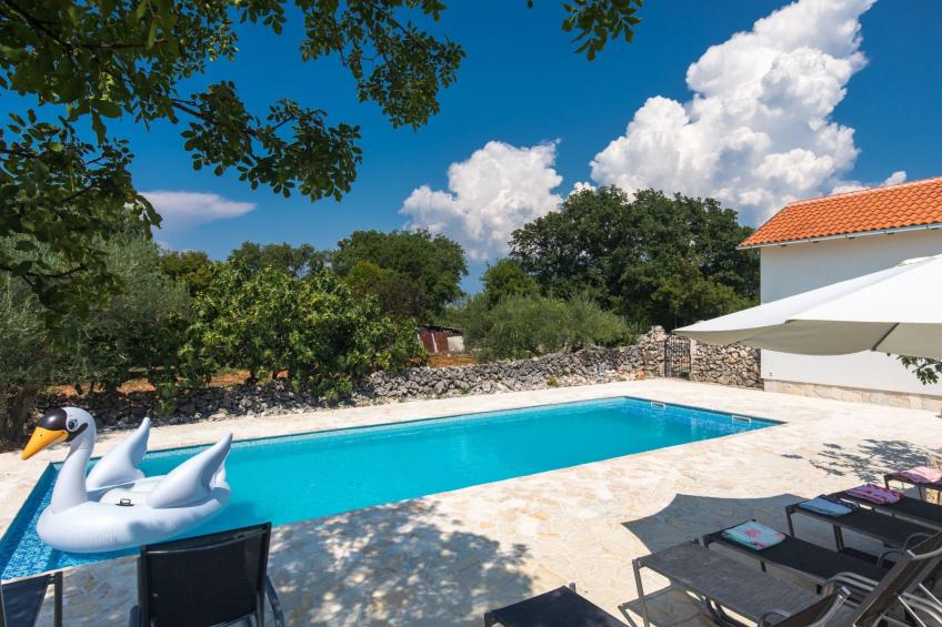 "Villa Nadia" mit eigenem Pool