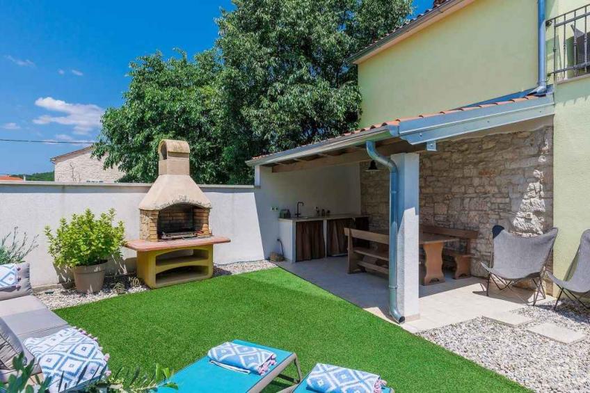 Holiday home mit private Whirlpool - BF-Z2Y45 - foto 9