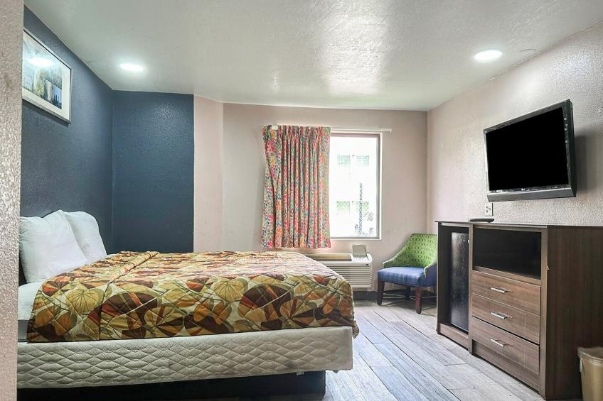 US_JAC027_King Bed Smoking - foto 34
