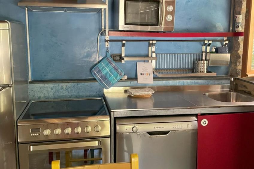 Zypressen, ein Haus im Wald an der ligurischen Riviera - foto 47