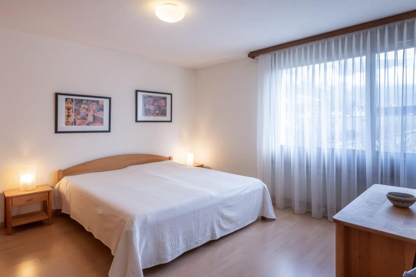 Putzprinz Gujan Ferienwohnung, Haus Surmir B / 16, (Flims Waldhaus). 2.5-Zimmer - foto 12