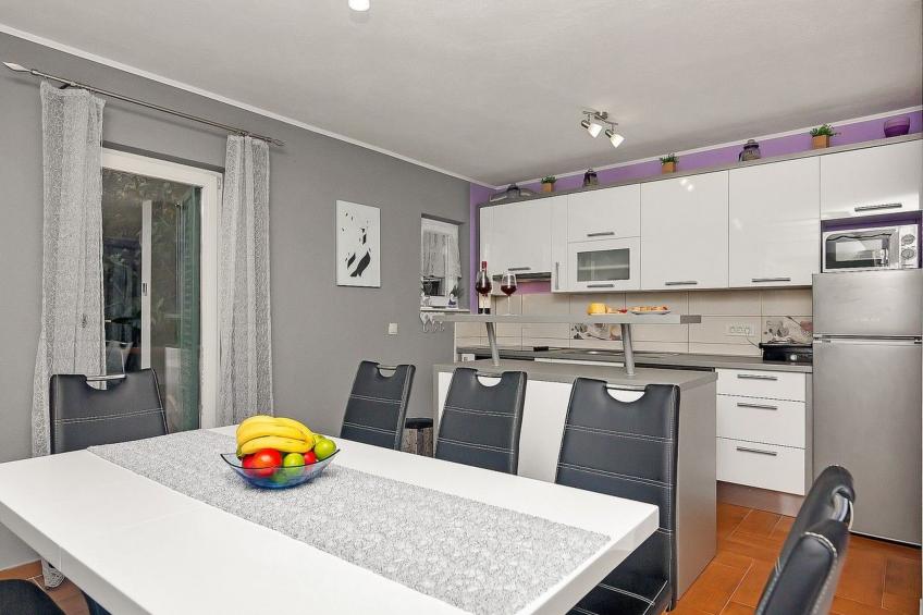 Renoviertes Ferienhaus in Tučepi mit Privatem Pool - foto 21