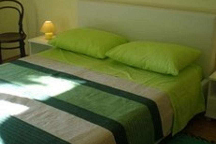Vakantiewoning met terras en airco - BF-YW467