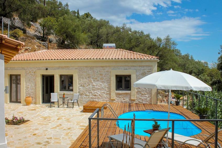 Villa Amfiliki in der Nähe der Agni-Bucht mit privatem Pool