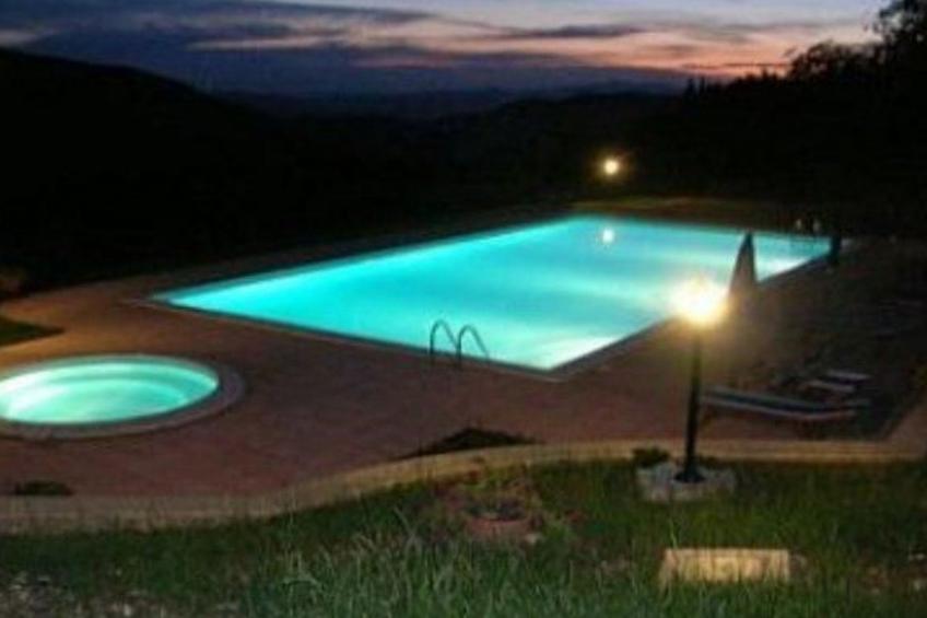 mit möbliertem Balkon - foto 11