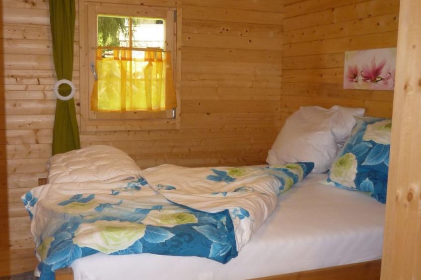Holz-Blockhaus für vier Personen mit Terrasse - foto 8