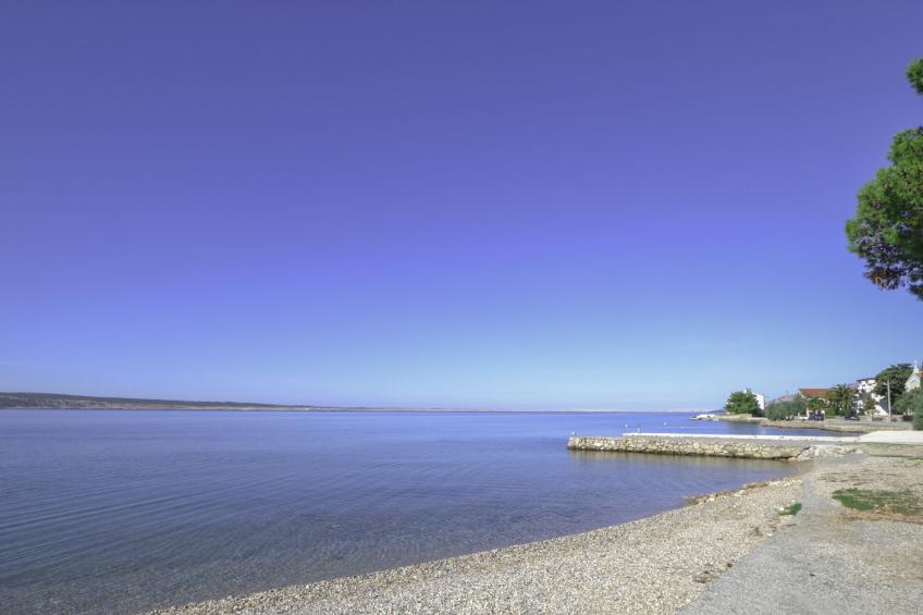 mit Pool in Lukovo Sugarje - foto 24