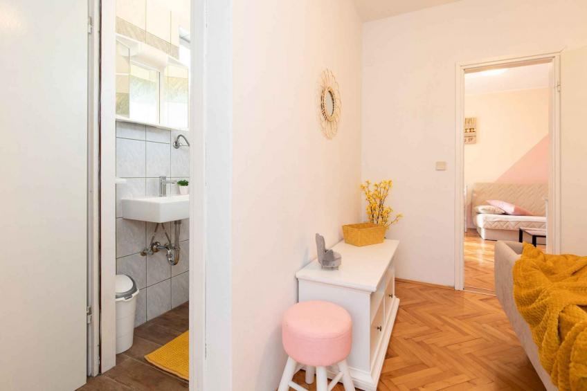 Vakantiewoning 500 m van het centrum - BF-FGR2 - foto 15