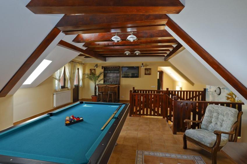 Kürzlich in eine Ferienvilla konvertiertes (2010), umfriedetes Haus aus der Sac - foto 7