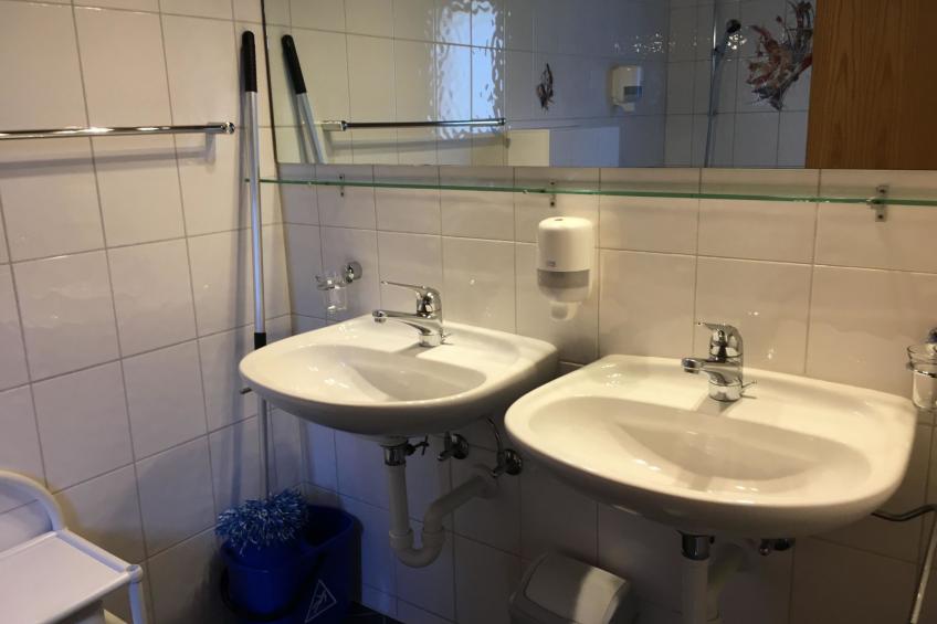 Schwizi's Holiday Apartments Appartement/Fewo, Dusche, WC, 2 Schlafräume No. 07 - foto 13