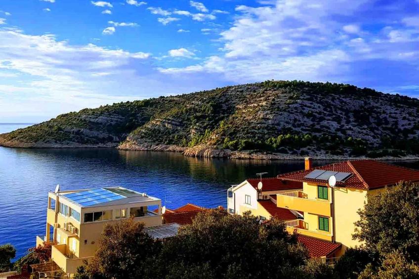 Schöne Villa Stella mit Meerblick und beheiztem Pool