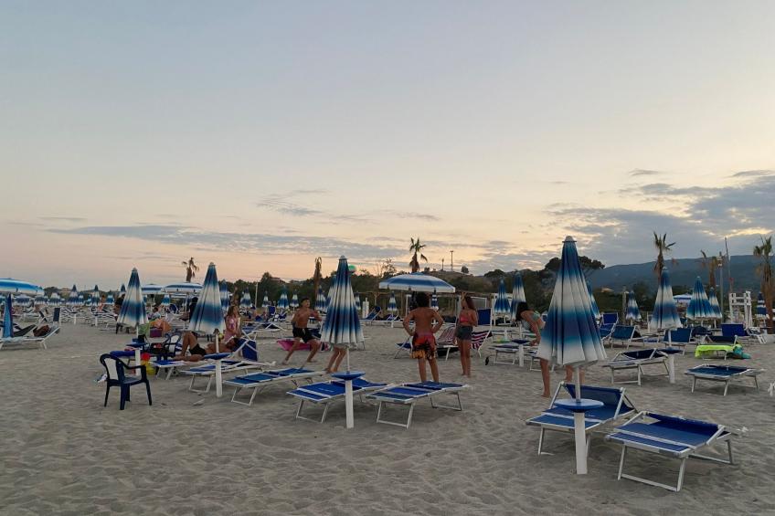 Geräumige Artemide-Wohnung mit Terrasse - foto 39