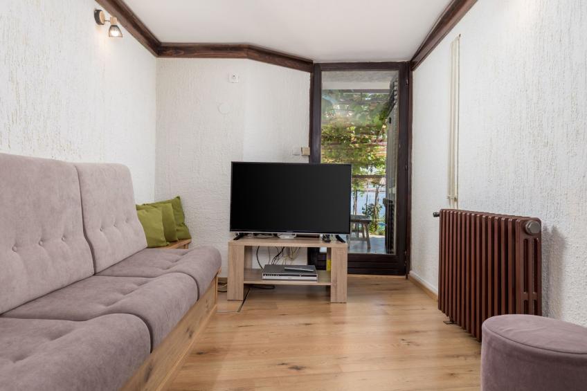 mit großem Garten und Pool - foto 35