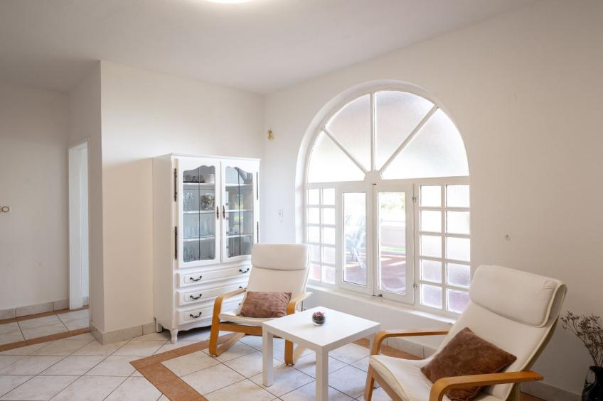 Three-Bedroom House - foto 3