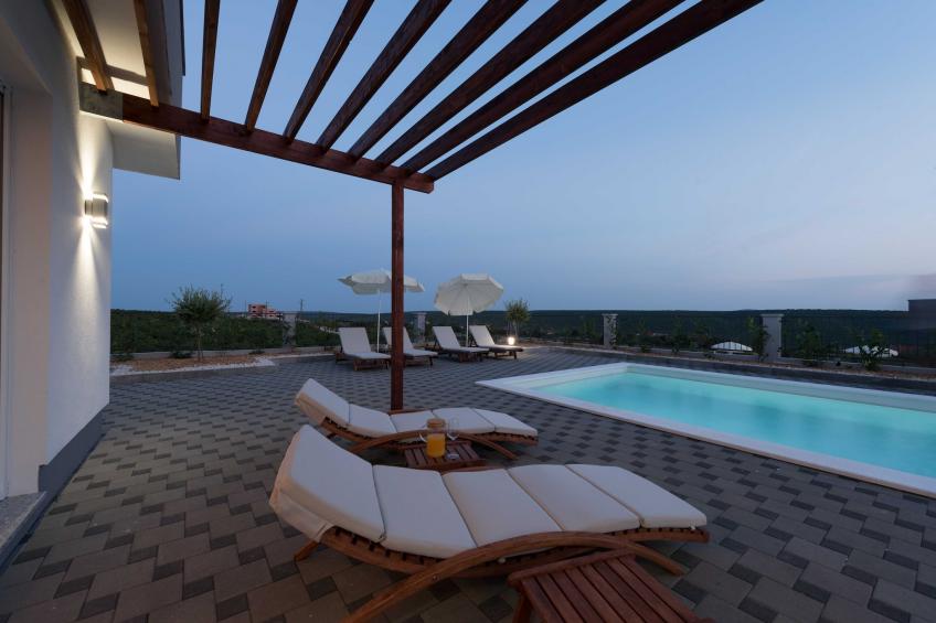 Luxury Escape with Swimming Pool & Modern Design -Deluxe Four Bedroom Villa with Private Pool (Villa 6) - foto 65