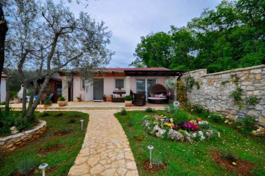 Bungalow mit Garten - BF-ZG49M - foto 9