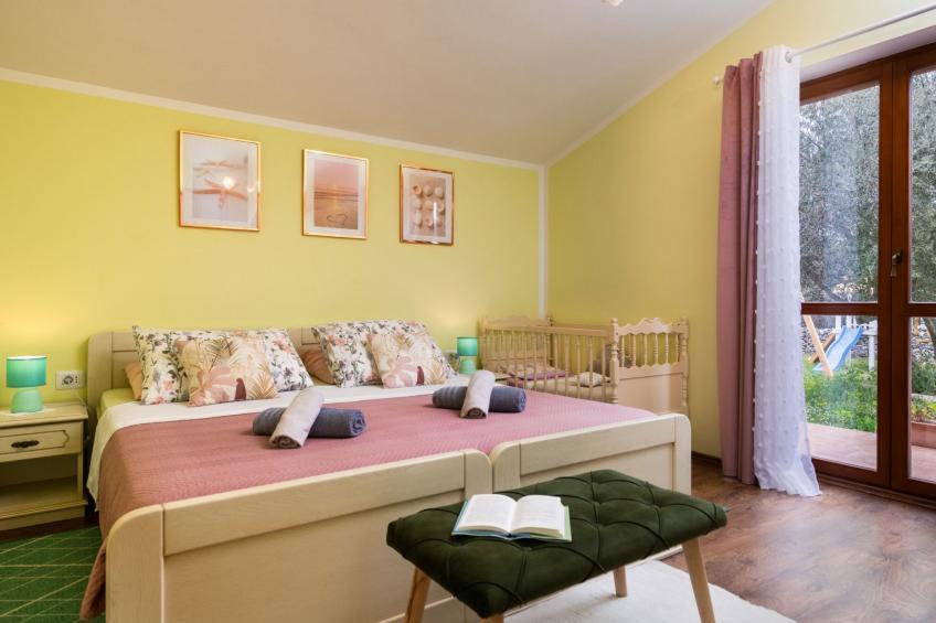 Villa mit privatem Pool und großem Garten - foto 21