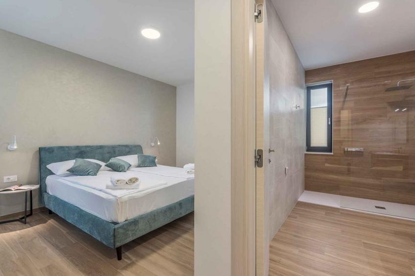 Villa met privézwembad en jacuzzi - BF-MMXRZ - foto 28
