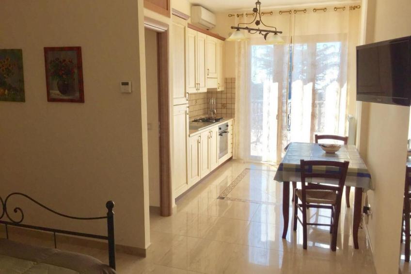 Einzimmerwohnung mit Wasserblick - foto 2