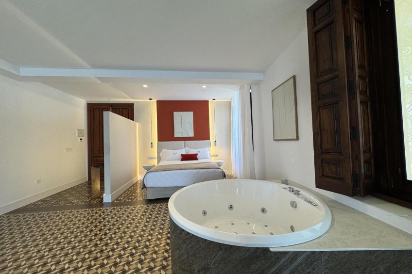 Suite premium con jacuzzy - foto 13