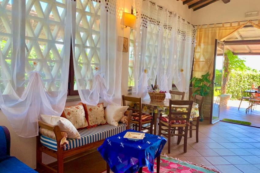 Die Maulbeerbäume auf dem Bauernhof - foto 34