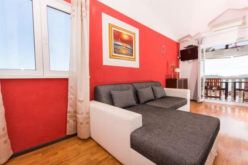 Villa Stil - Two Bedroom Apartment with Balcony and Sea View 203 (President)