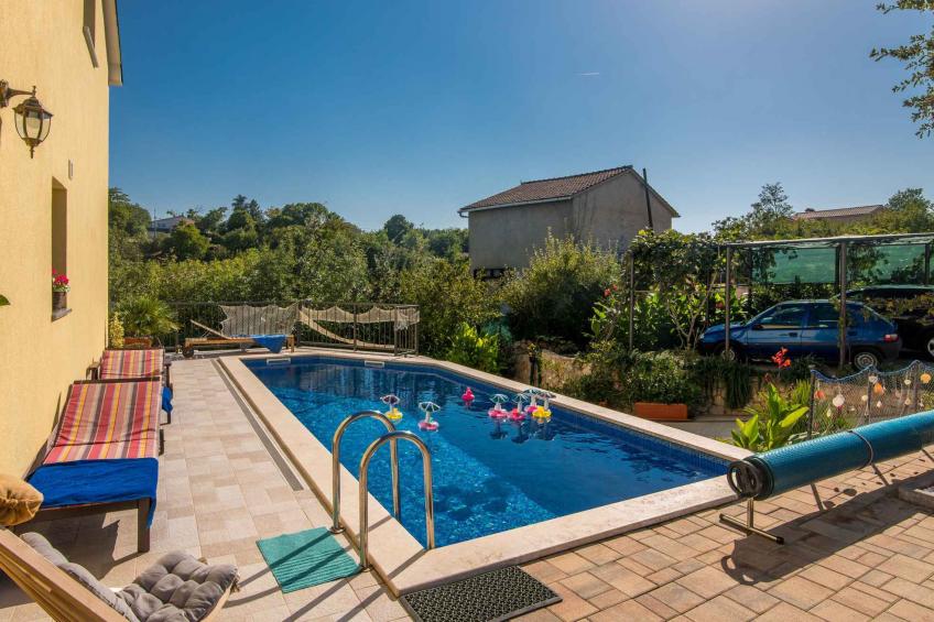 Villa with outdoor pool - BF-YDNNW