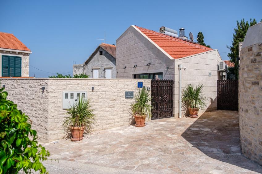 Villa Stone Pearl - Two Bedroom Holiday House with Pool - foto 85