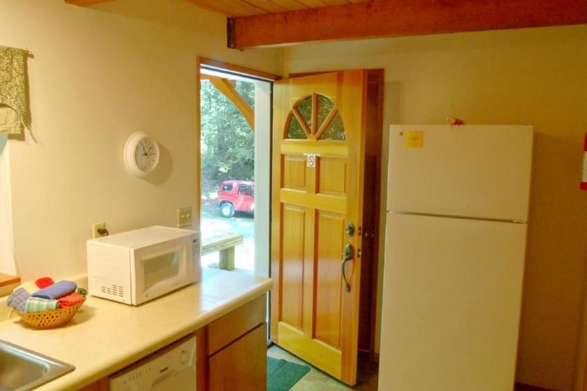 Hütte am See mit Whirlpool, Haustiere OK, Seezugang - foto 7